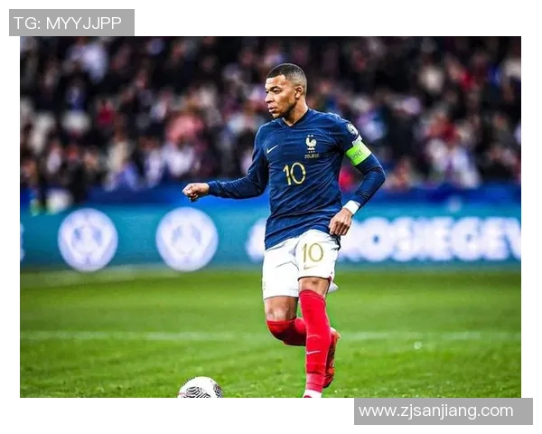 法国国家队姆巴佩球星卡实况足球全新体验与玩家攻略分析